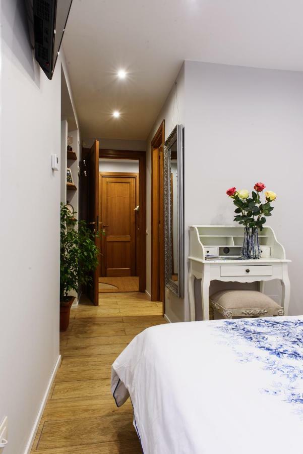 Lora Center Room, Parking Como Dış mekan fotoğraf